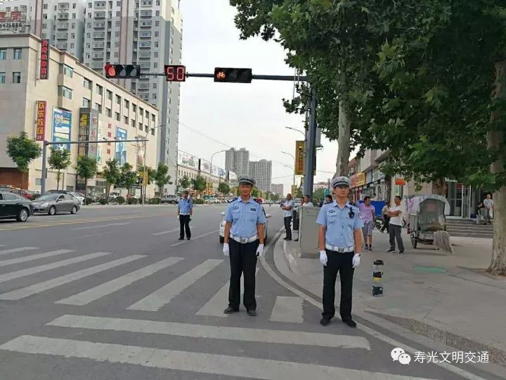 吉隆居委会重塑社区交通网络，提升居民出行体验的最新报道